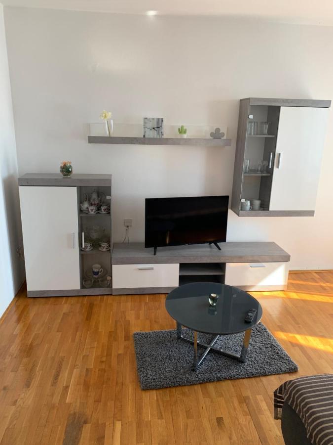 Apartment Ivanka Сен Екстериор снимка